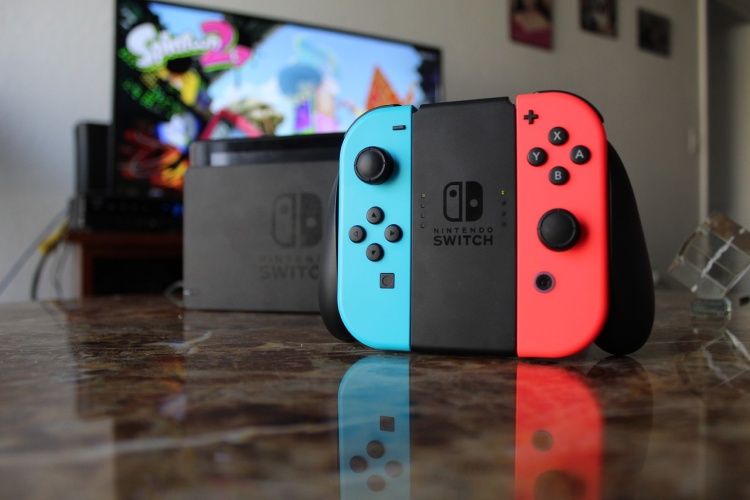 Nintendo store su smartphone Come comprare Gift card Nintendo con bitcoin e crypto