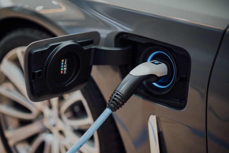 Come ricaricare auto elettrica con le crypto