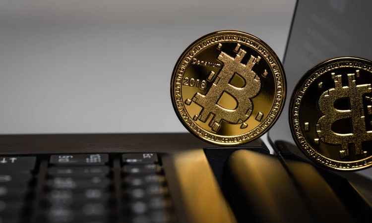 Bitcoin su notebook Acquistare bitcoin a Torino