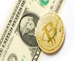 Coinbase Earn 100 mln USD