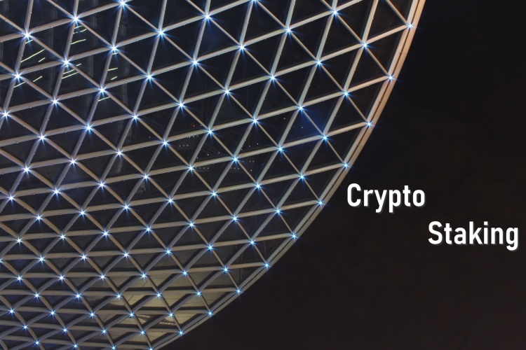 Opportunità di guadagno per gli investitori Crypto Staking